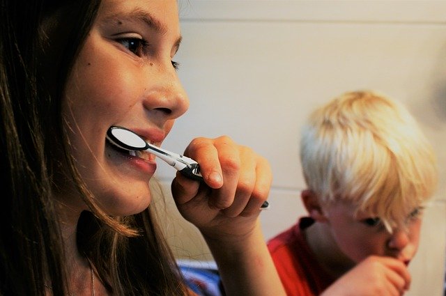 teeth brushing tips